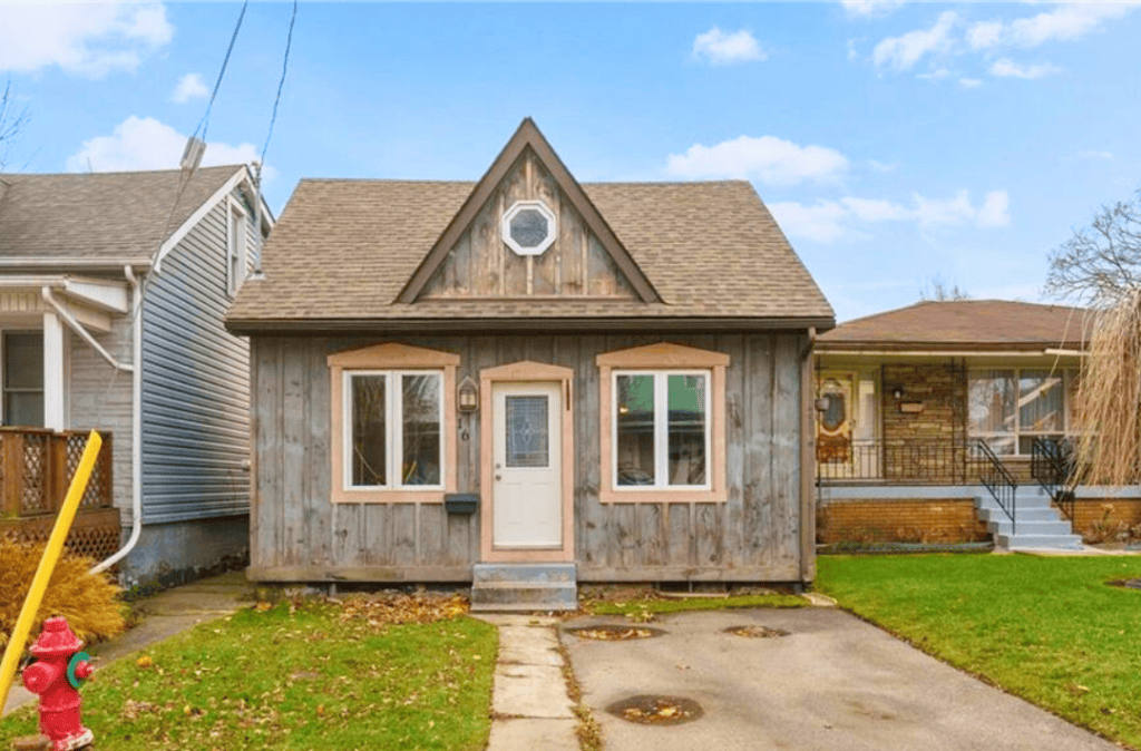 16 EDISON Street