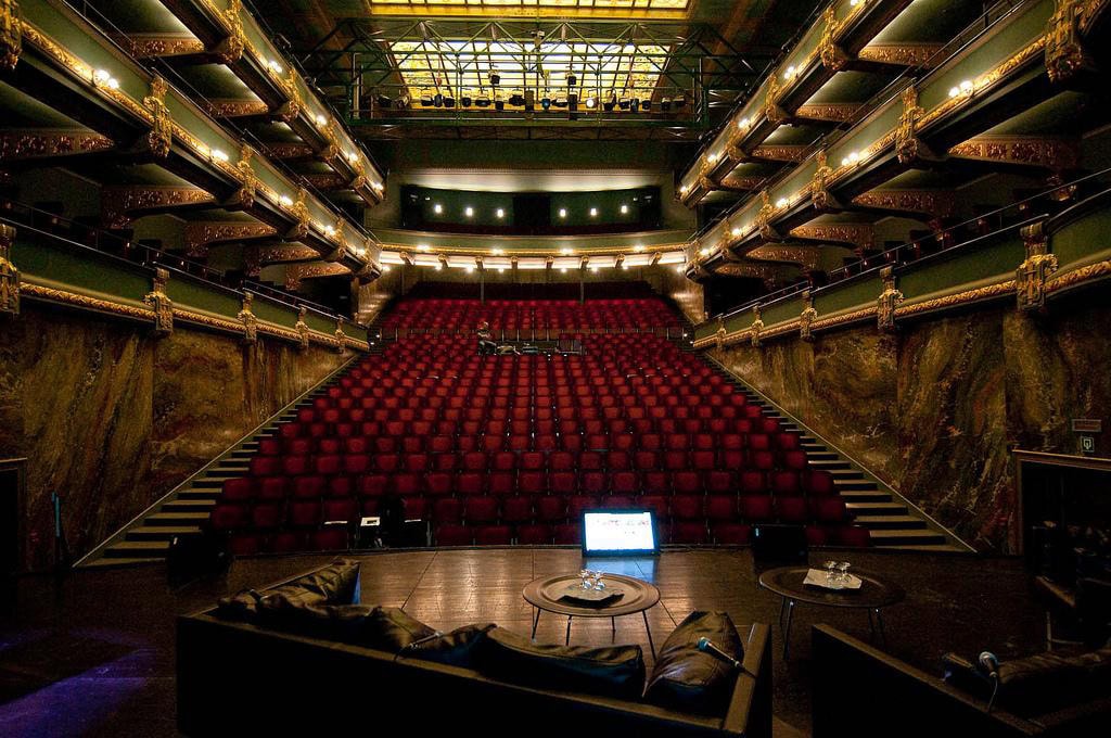 Theaterzaal Vooruit, uitzicht vanop het podium