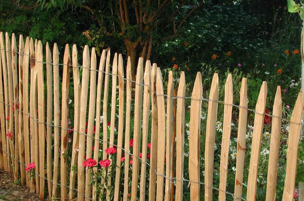 Ein schöner Zaun ziert jeden Garten