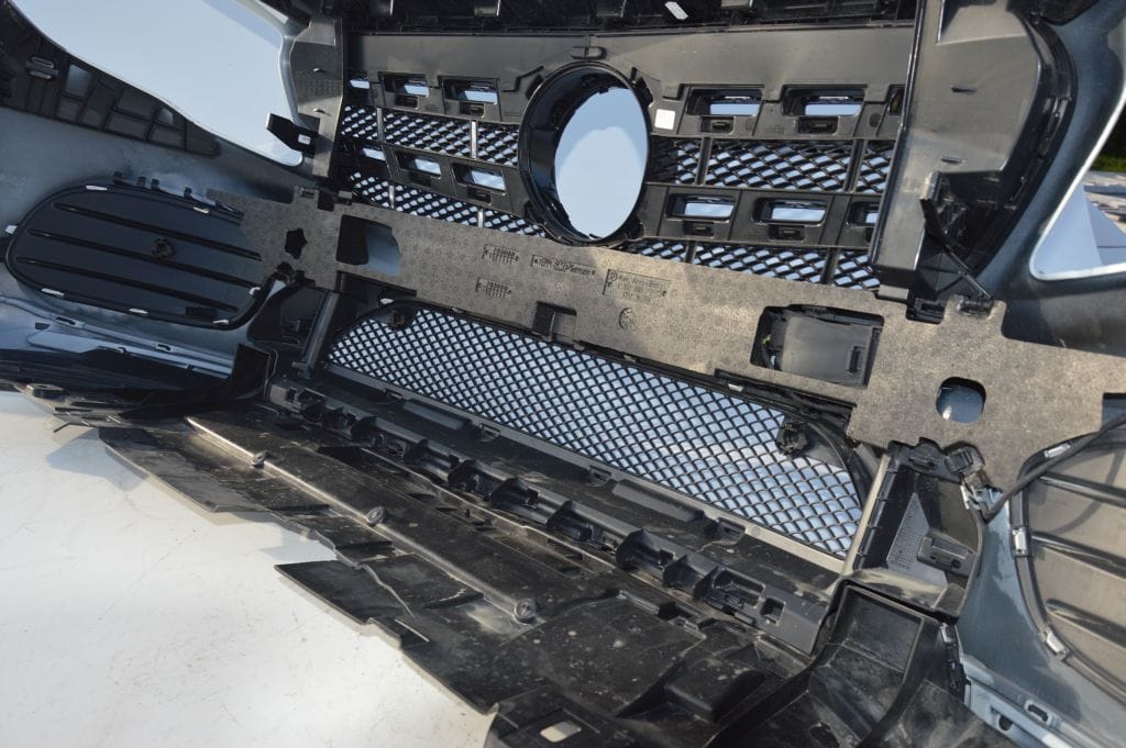 MERCEDES GLA X156 PIANKA STYROPIAN ABSORBER USA