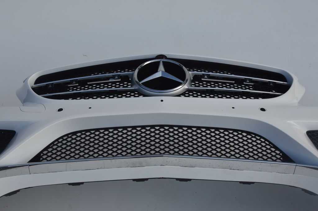 MERCEDES C KLASA W205 ZDERZAK AMG PRZEDNI - obrazek 10