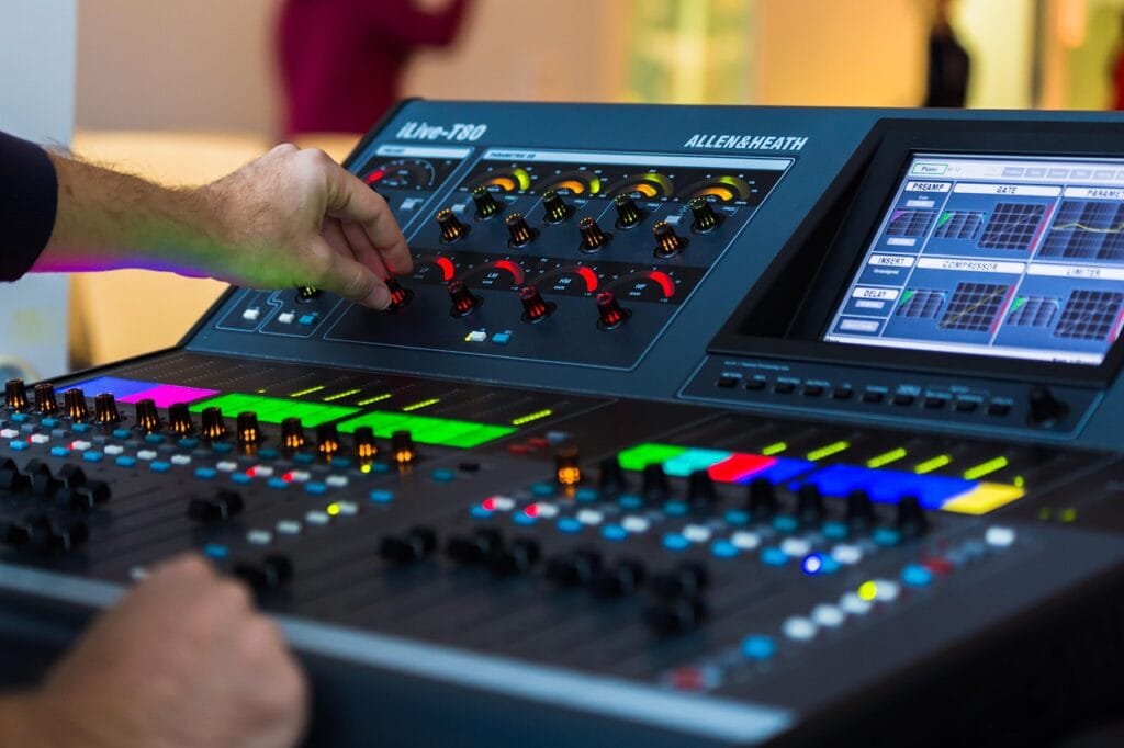 mixer, operation, hands, volume, music, mix, sound reinforcement, technology