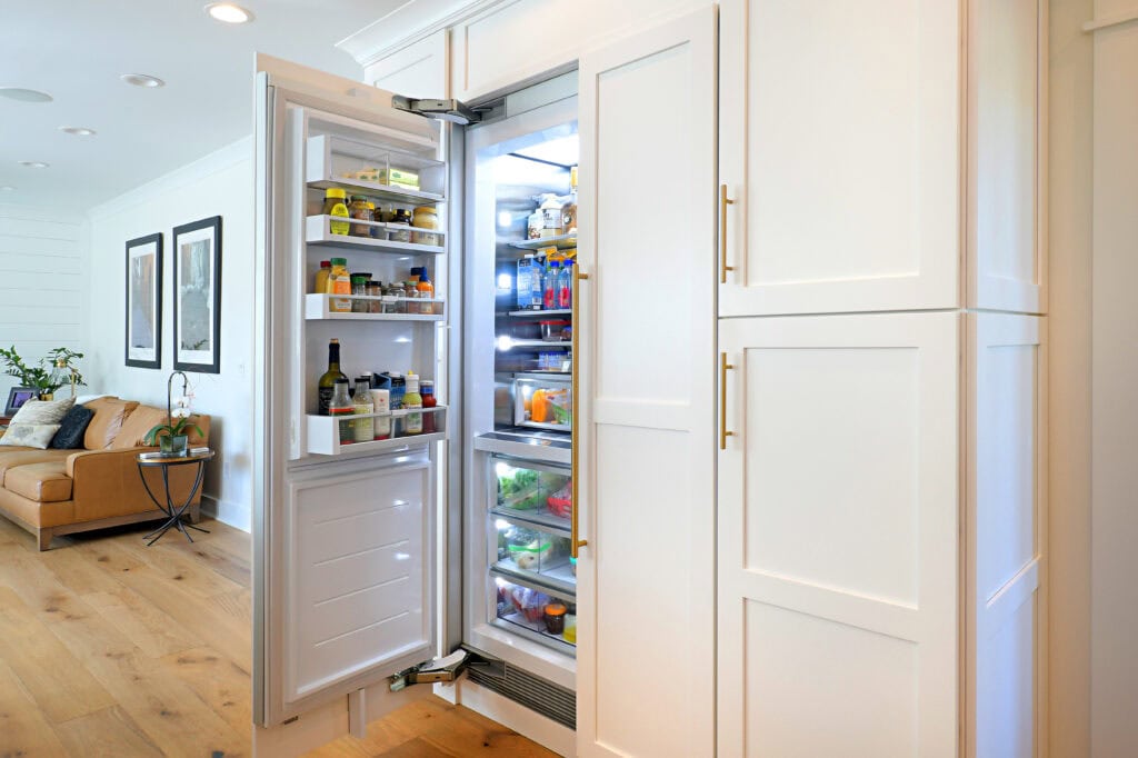 CUSTOM CABINET HIDDEN REFRIGERATOR