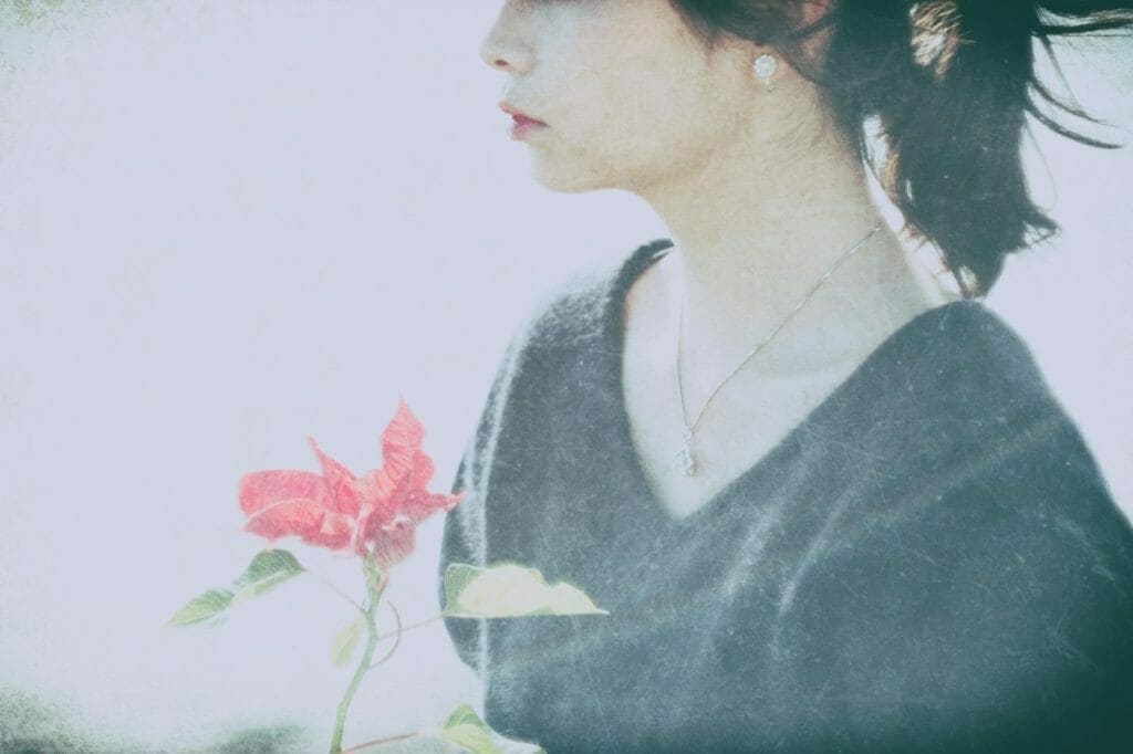 センチメンタルな女性