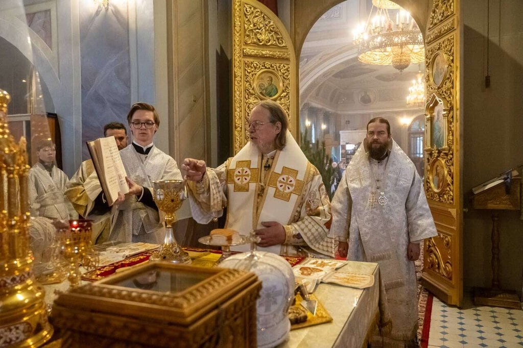 Преосвященнейший епископ Исаакий поздравил митрополита Марка с 22-летием архиерейской хиротонии 