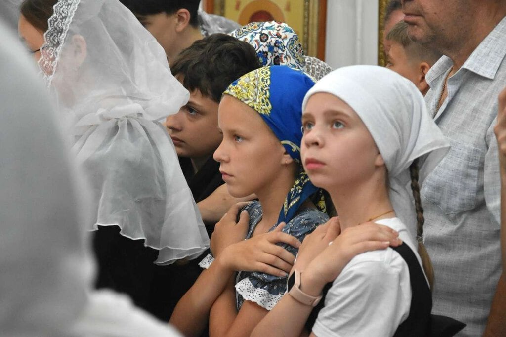 В Никольском храме с. Устье Сасовского благочиния открылся II молодёжный православный слет «Под сводами храма»