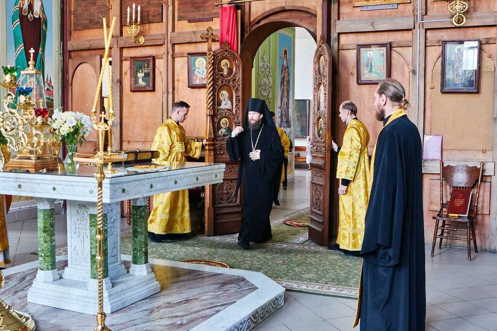 Божественная литургия в Вознесенском кафедральном соборе города Касимова в Неделю 12-ю по Пятидесятнице