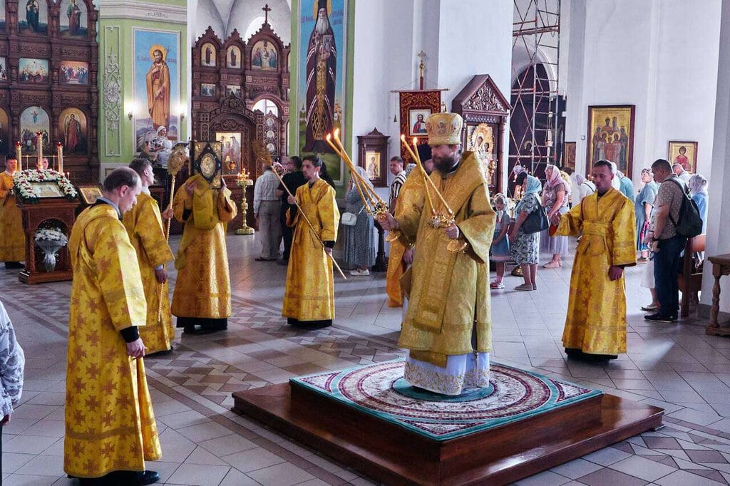 Божественная литургия в Вознесенском кафедральном соборе города Касимова в Неделю 12-ю по Пятидесятнице