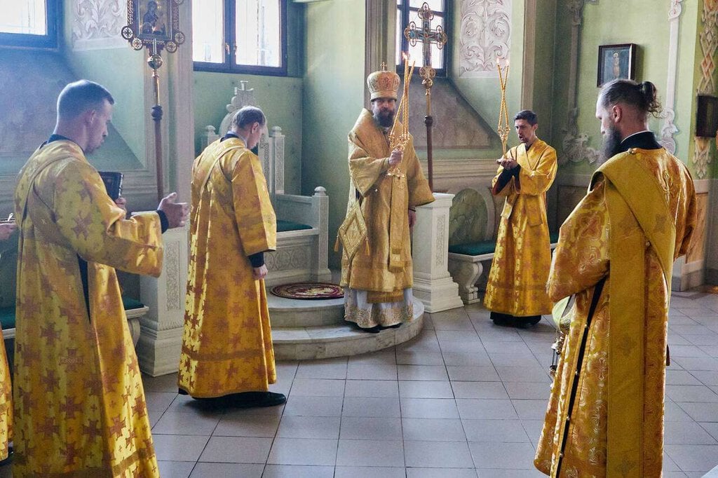 Божественная литургия в Вознесенском кафедральном соборе города Касимова в Неделю 12-ю по Пятидесятнице