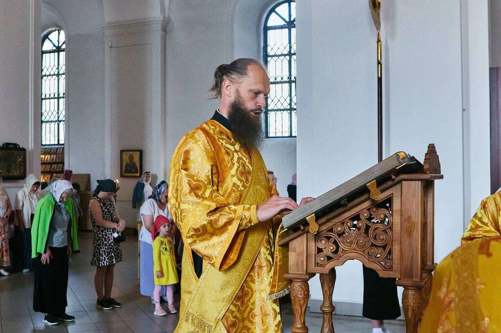 Божественная литургия в Вознесенском кафедральном соборе города Касимова в Неделю 12-ю по Пятидесятнице