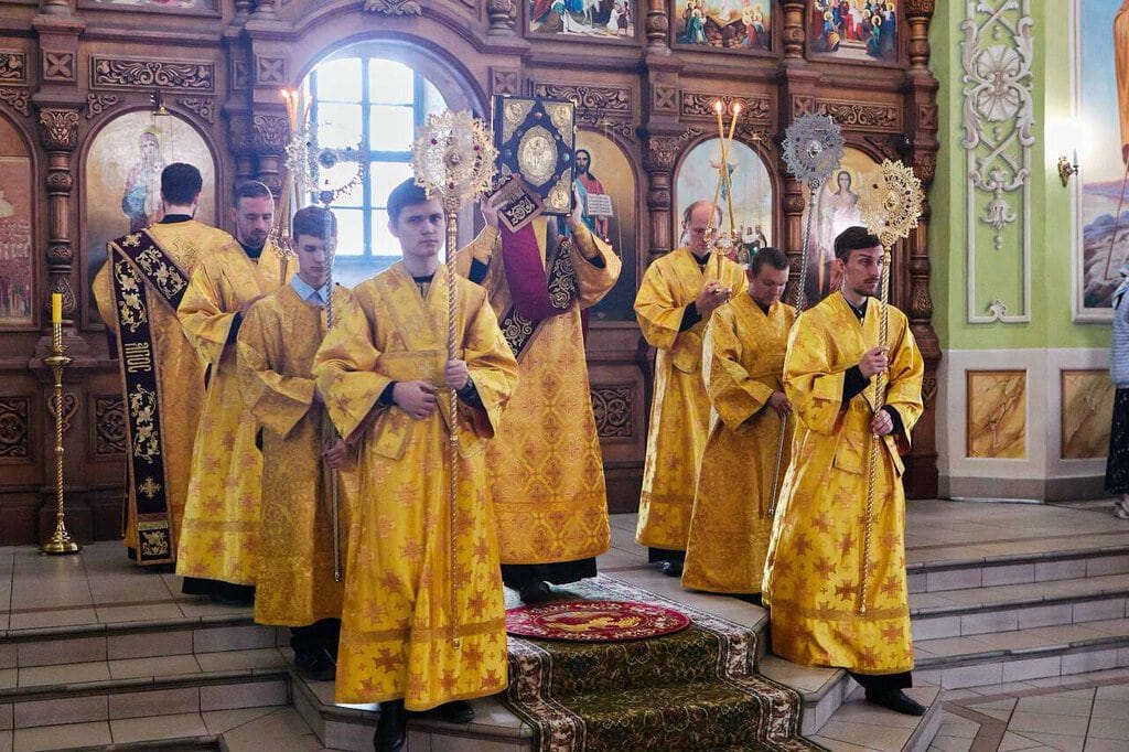 Божественная литургия в Вознесенском кафедральном соборе города Касимова в Неделю 13-ю по Пятидесятнице
