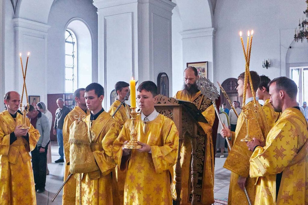 Божественная литургия в Вознесенском кафедральном соборе города Касимова в Неделю 13-ю по Пятидесятнице