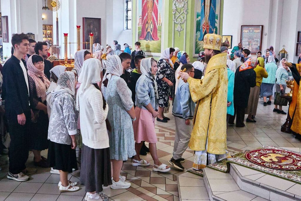 Божественная литургия в Вознесенском кафедральном соборе города Касимова в Неделю 13-ю по Пятидесятнице