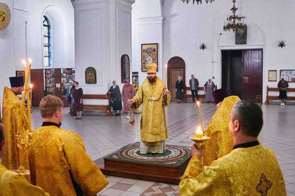 Всенощное бдение в канун Недели 14-й по Пятидесятнице в Вознесенском кафедральном соборе города Касимова