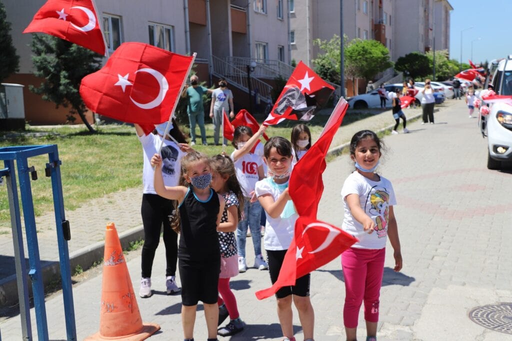 Bayram Gelibolu’da coşkuyla kutlandı