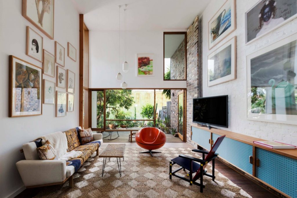 large-eclectic-living-room-1024x682 large-eclectic-living-room-1024x682 ecletic living rooms 51 Eclectic Living Rooms With Tips And Ideas To Help You Decorate Yours large eclectic living room 1024x682