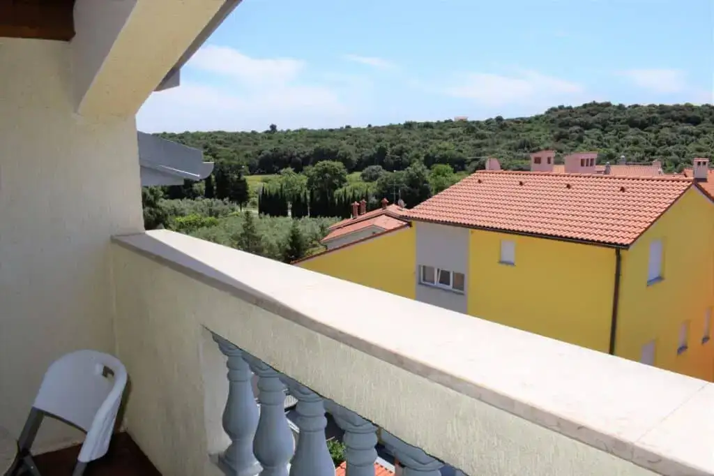 Pula, four-bedrooms apartment