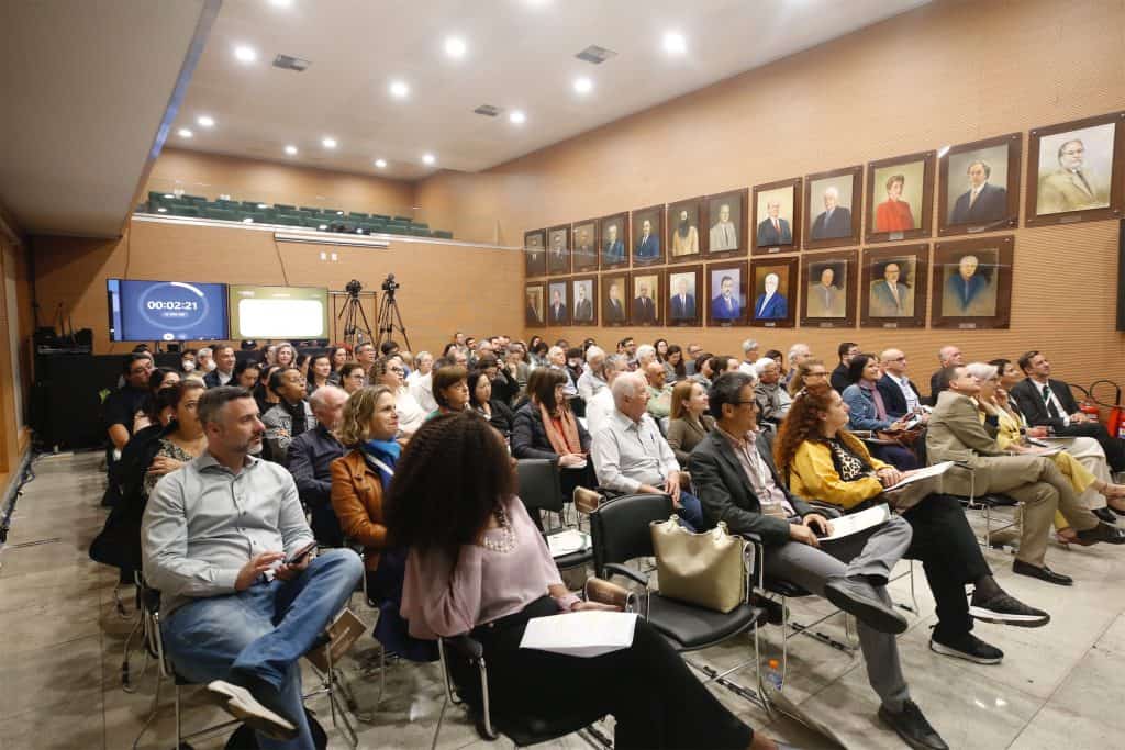 auditorio simposio acupuntura cremesp