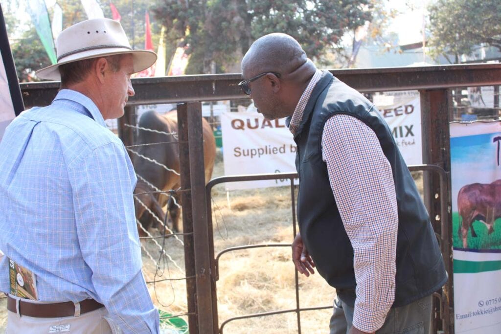 Hon. Minister Marapira with outgoing ZHB chairman John Crawford