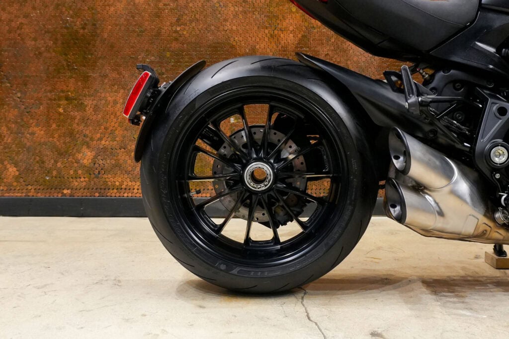 2021 DUCATI DIAVEL 1260