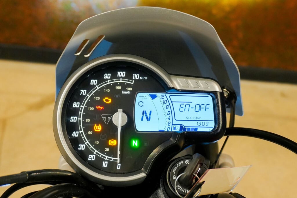 2024 TRIUMPH SCRAMBLER 400X