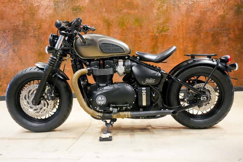 2020 TRIUMPH BONEVILLE BOBBER