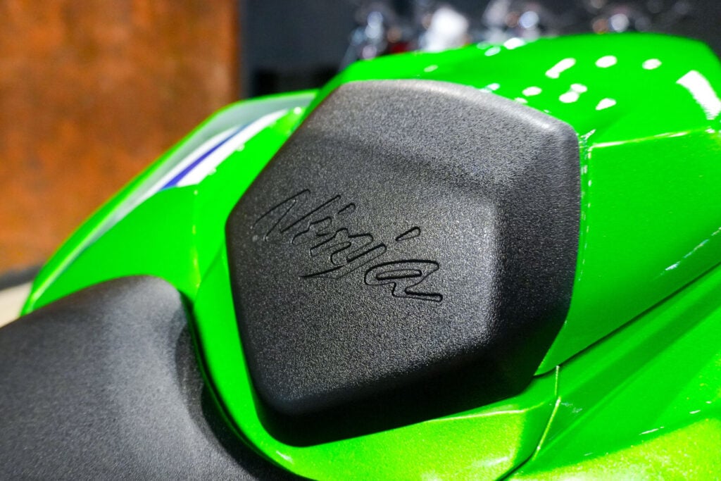 2025 KAWASAKI NINJA ZX-10R