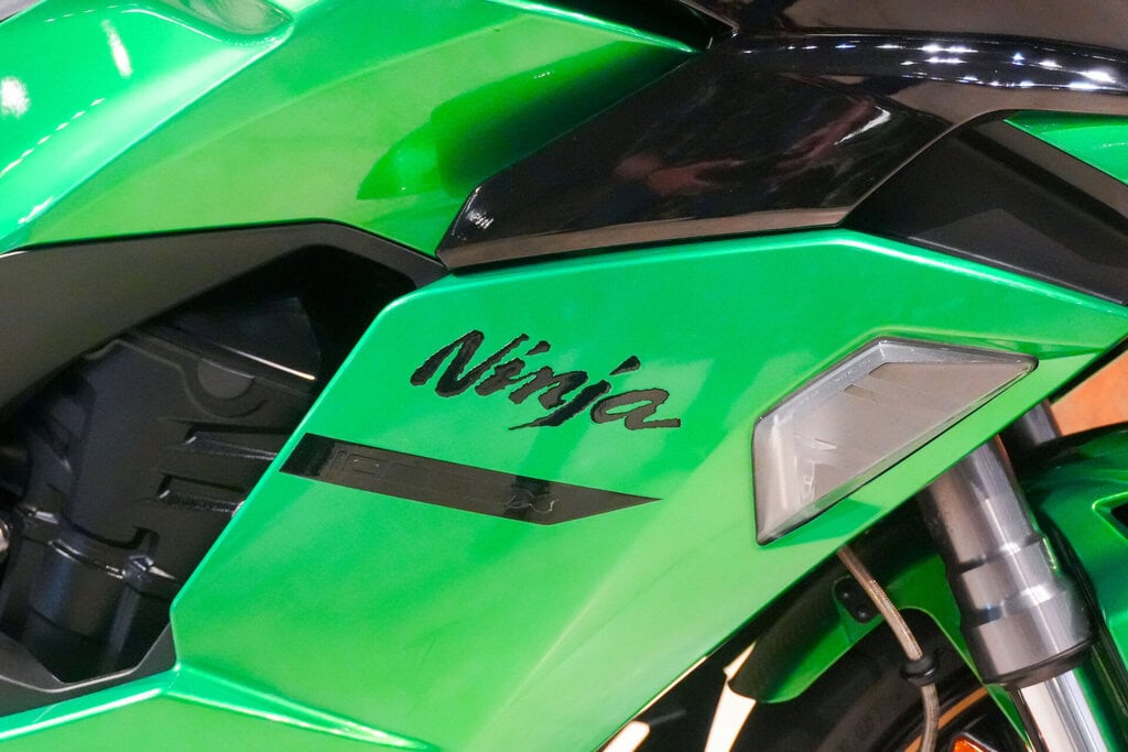 2025 KAWASAKI ZX1100