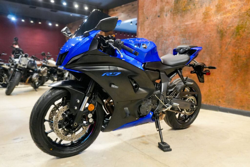 2024 YAMAHA R7