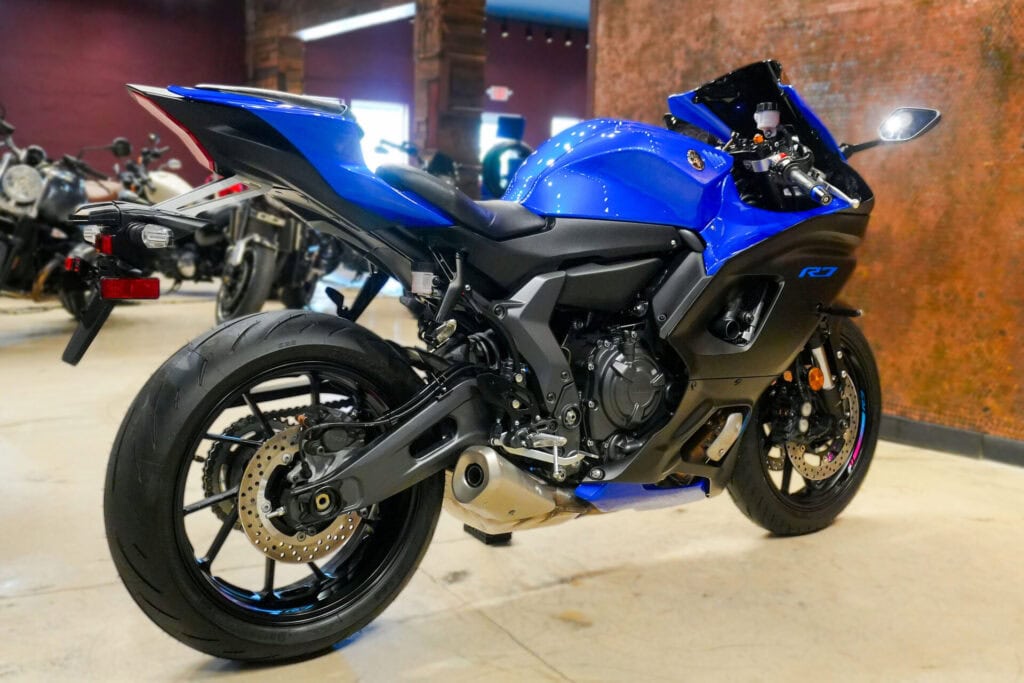2024 YAMAHA R7