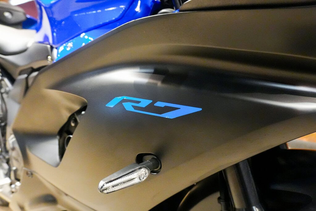2024 YAMAHA R7