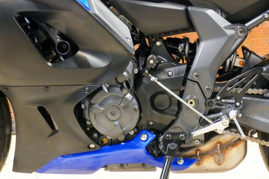 2024 YAMAHA R7
