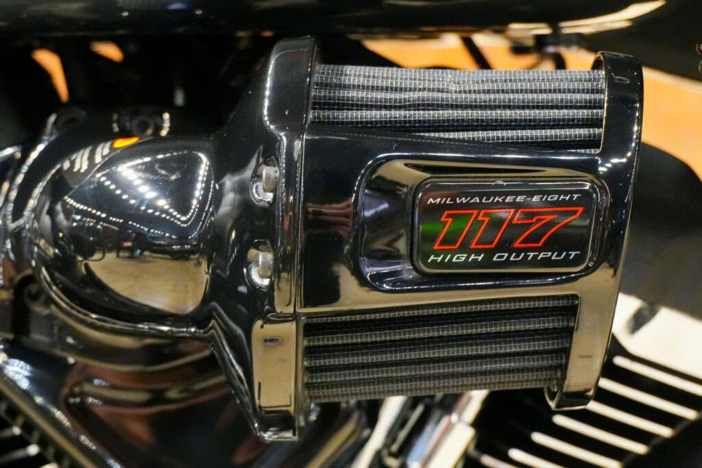 2025 HARLEY DAVIDSON LOW RIDER