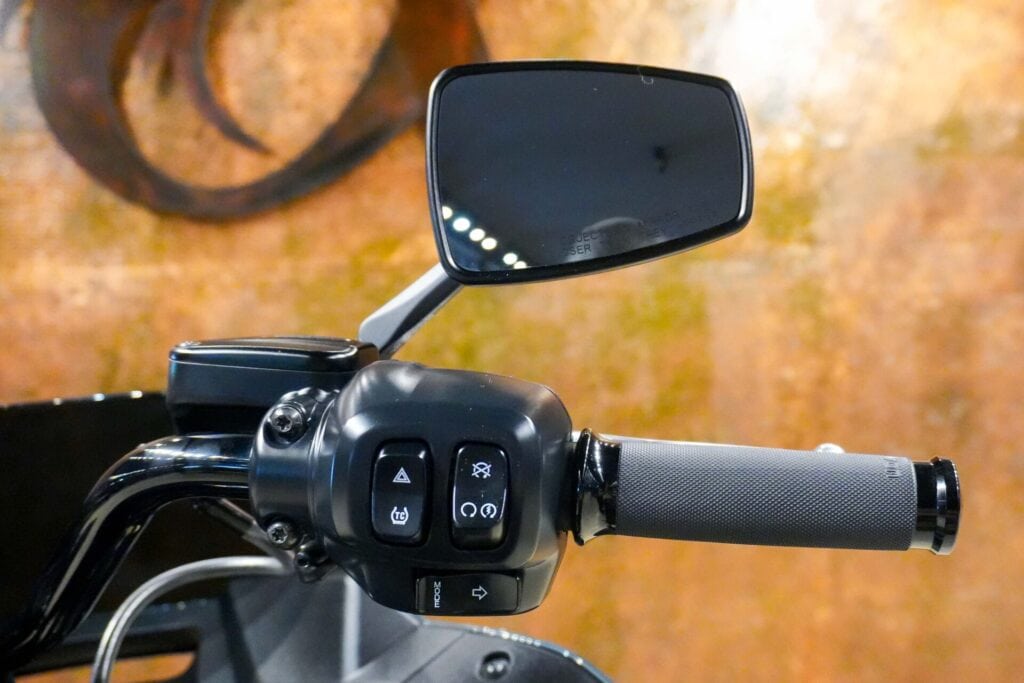 2025 HARLEY DAVIDSON LOW RIDER