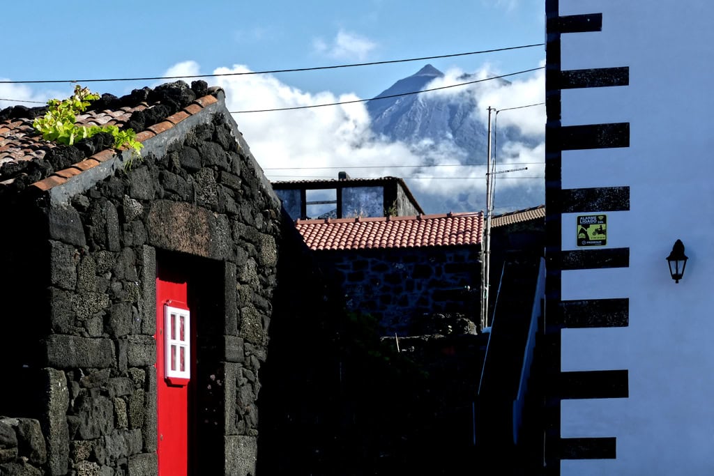 Lava building in Cachorro.