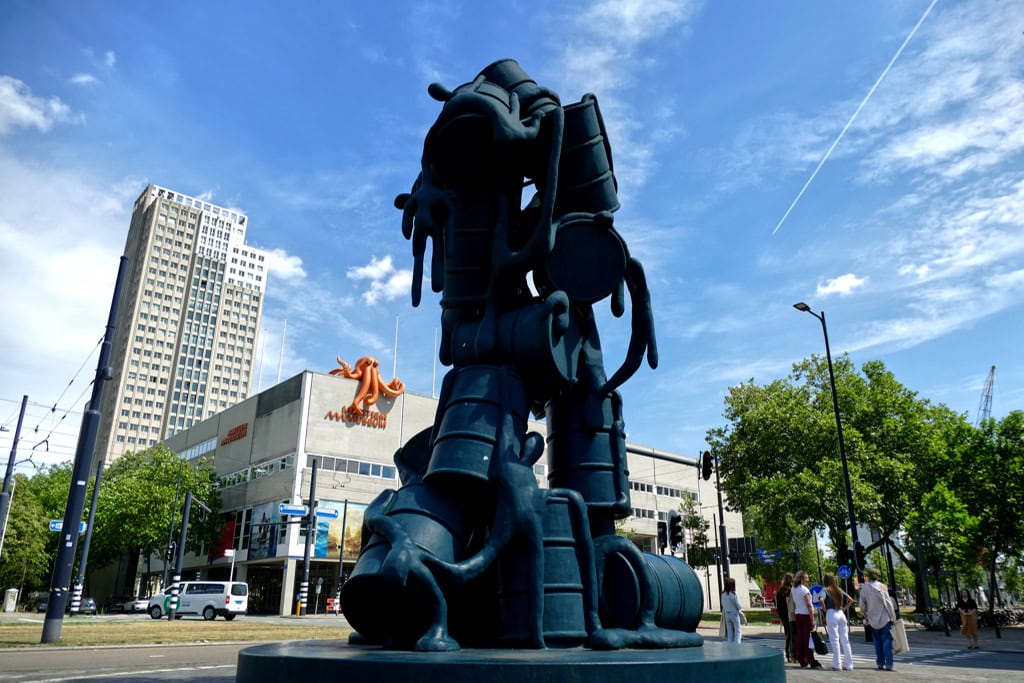 Joep van Lieshout's sculpture Cascade in front of the Maritime Museum