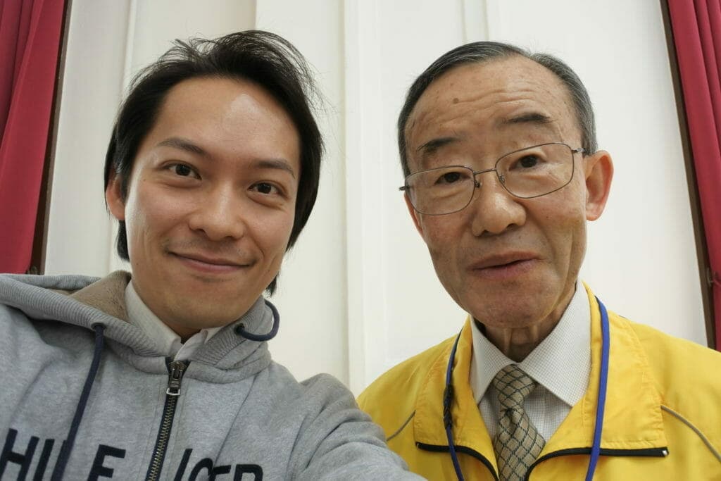 資料館スタッフの伊庭野さんと岡本教兵