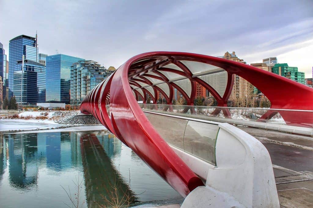 Calgary peace bridge - puente de paz - Copywrite Colombia Traducciones Oficiales Calgary peace bridge - Copywrite Colombia Traducciones Oficiales Copywrite Colombia Traducciones Oficiales