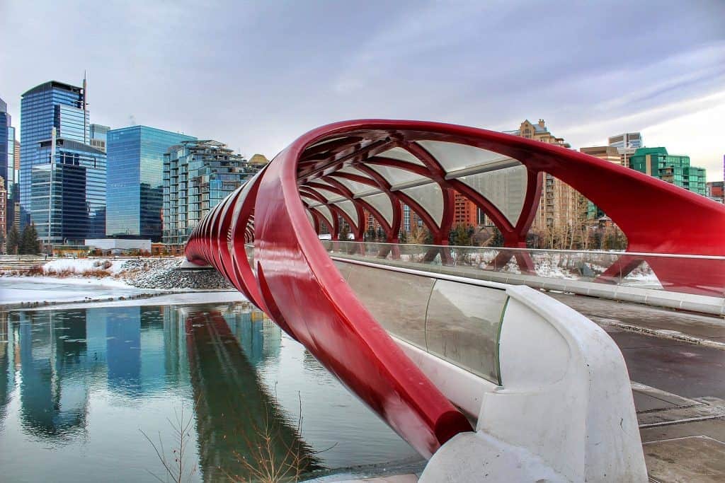 Calgary peace bridge - Copywrite Colombia Traducciones Oficiales Copywrite Colombia Traducciones Oficiales