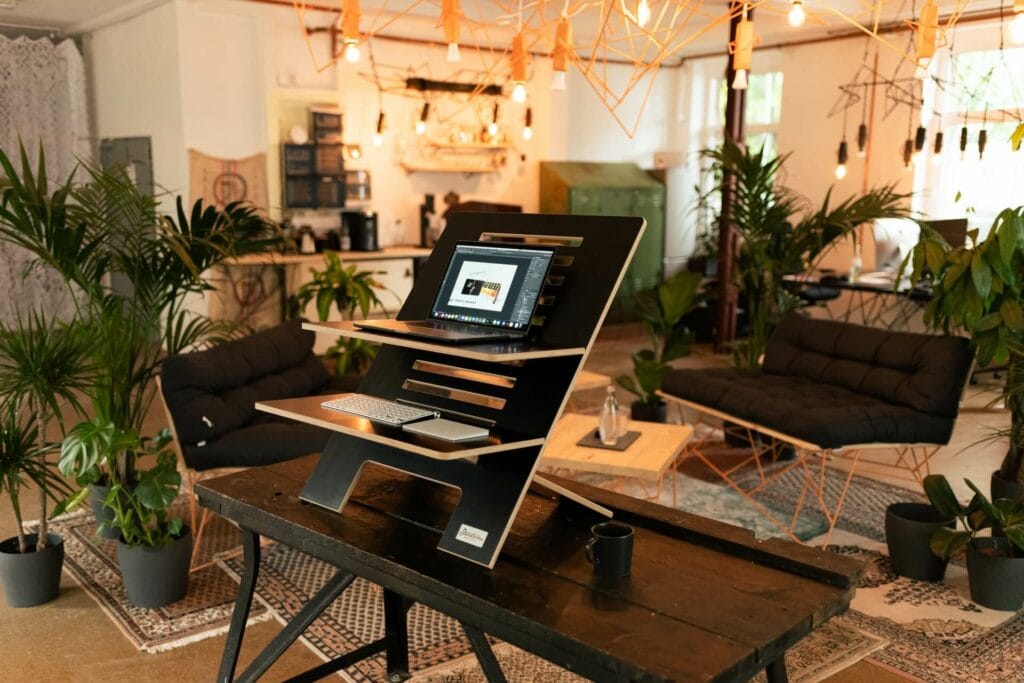 Decouvrez-les-solutions-de-teletravail-en-tiers-lieux-coworkin