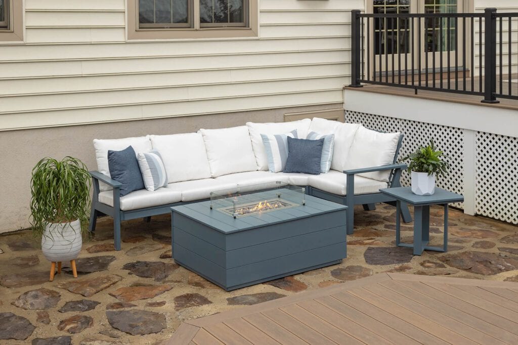 5 Piece Fire Lounge Set & Use as Tab Cover Photo