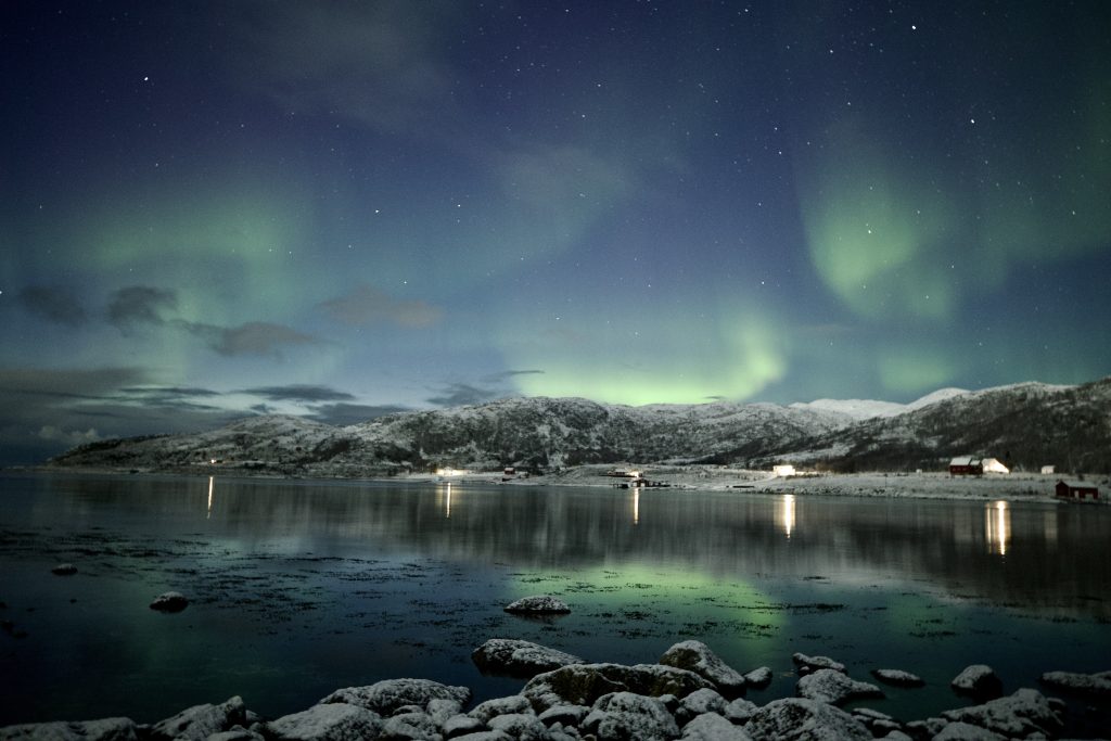 Nordlichter am Skarsfjord mit Northern Horizon Nordlichter am Skarsfjord mit Northern Horizon