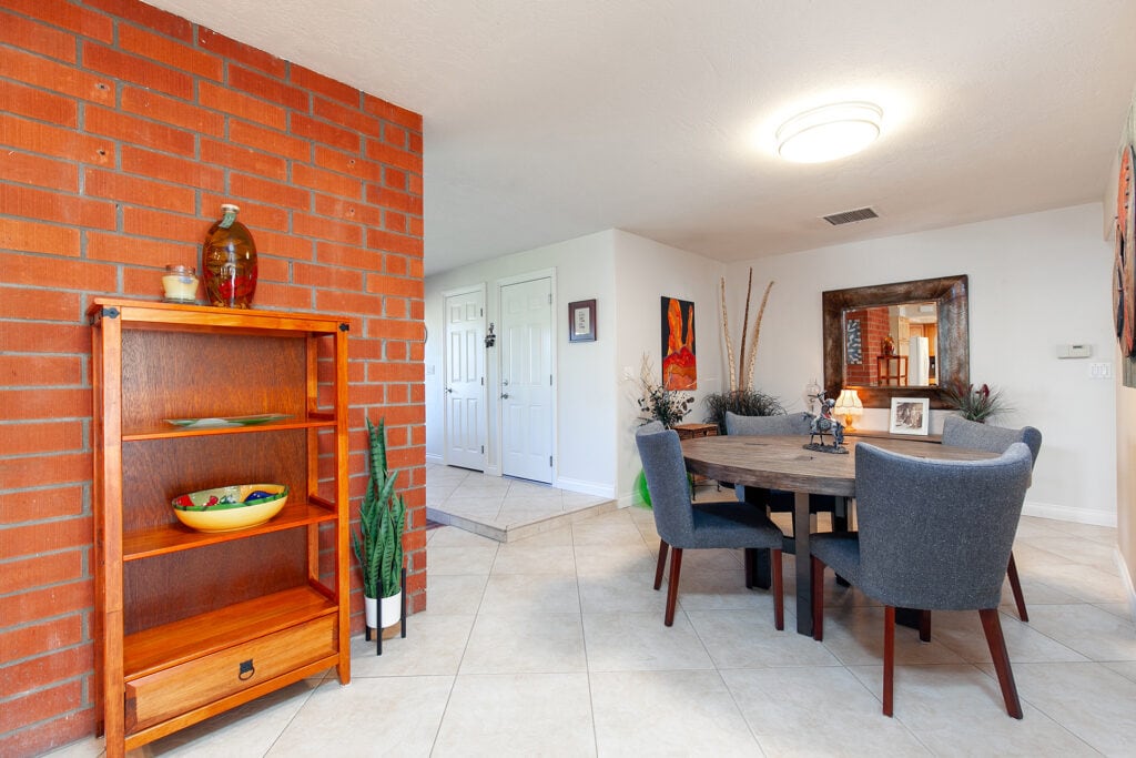 3970 Mount Albertine Way - Dining Area