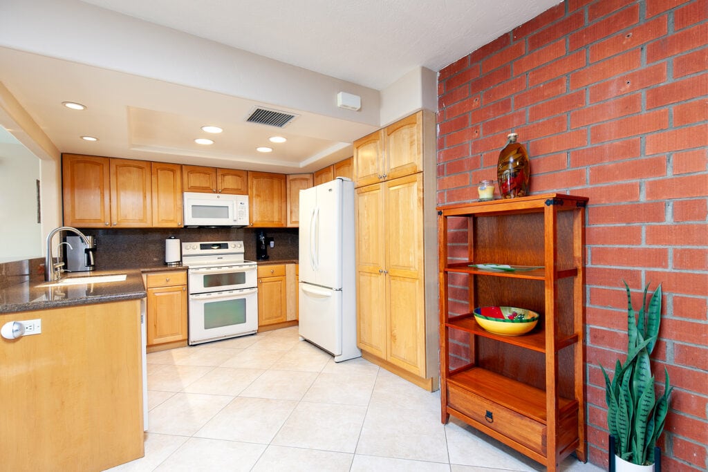 3970 Mount Albertine Way - Kitchen Area