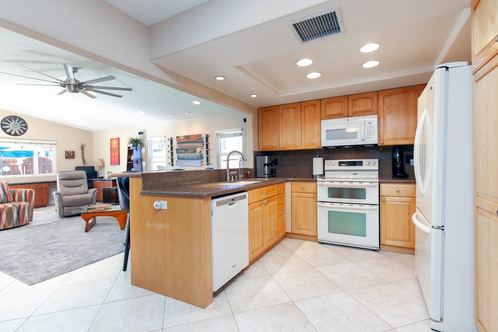 3970 Mount Albertine Way - Kitchen