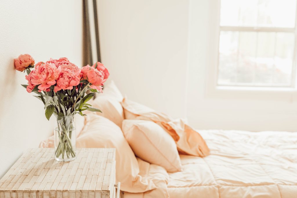 Clean-bedroom