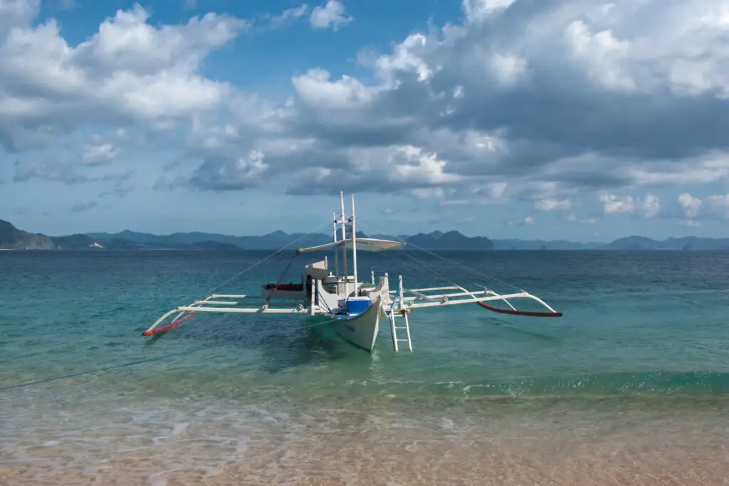 A picture of a typical Filipino Bangka.