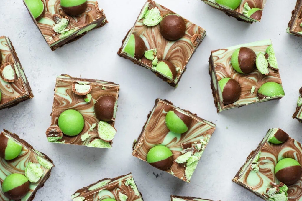 Easy NoBake Mint Aero Traybake Recipe Scottish Scran