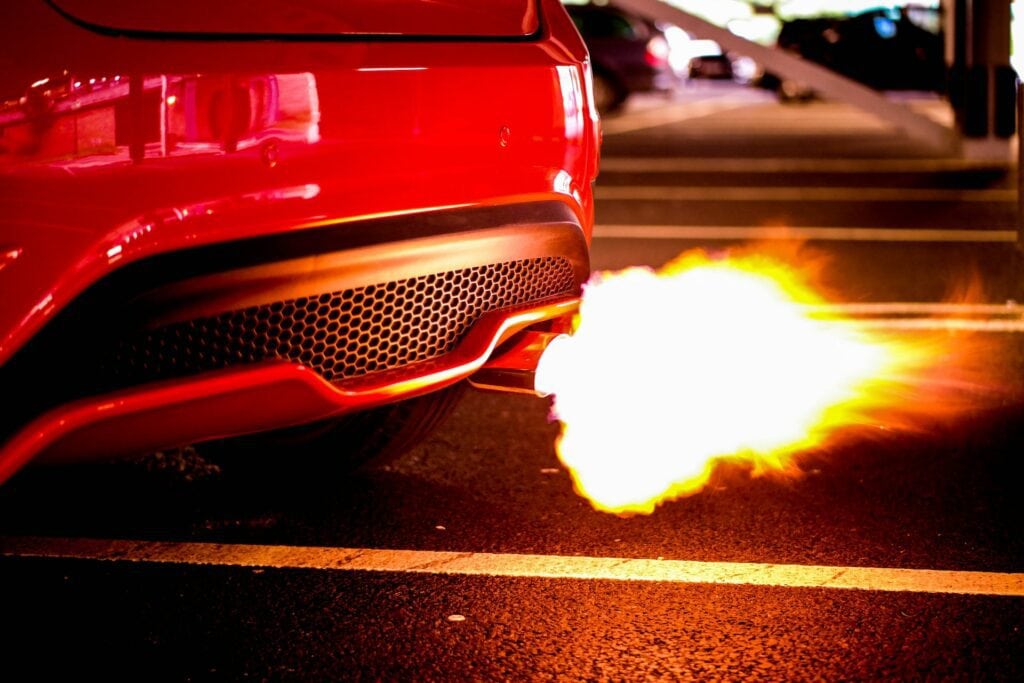 Felgen-Reifen-Tuning- Fahrwerk-Sportauspuff Dillingen-Augsburg. Auto tiefer legen. Breitreifen kaufen, Chiptuning
