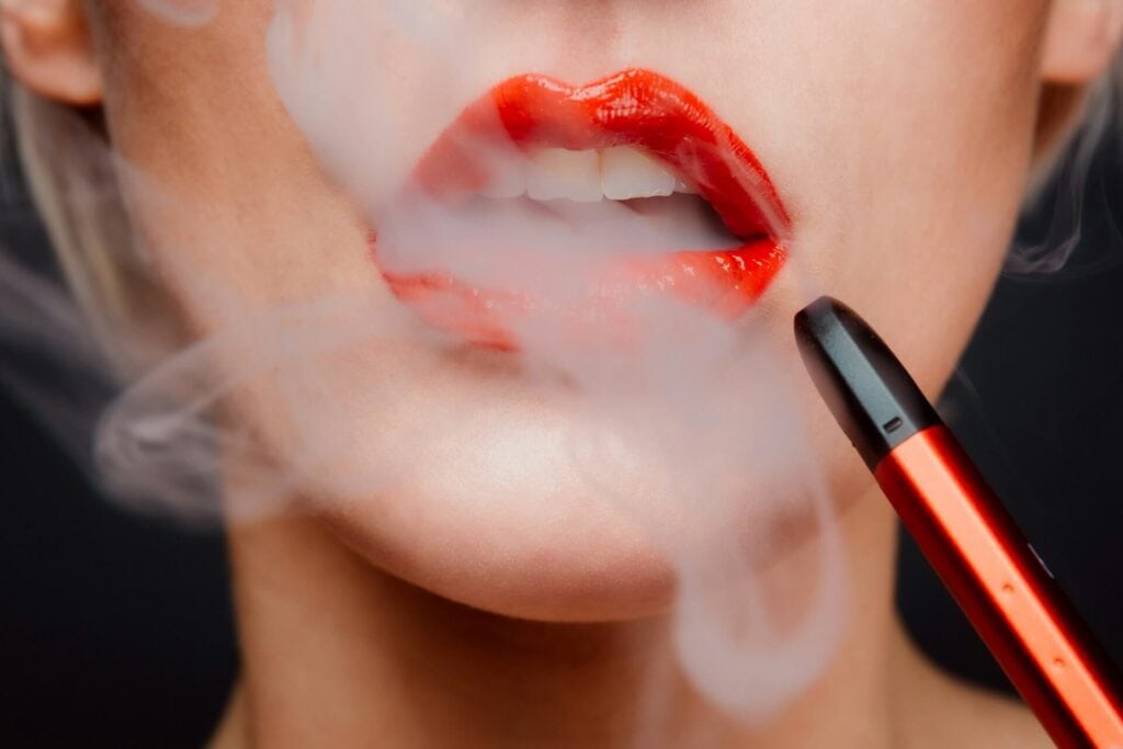 Transitioning from Smoking to Vaping: A Step-by-Step Guide to a Healthier Alternative